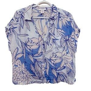 EUC Halston Blue and Cream Floral Shirt